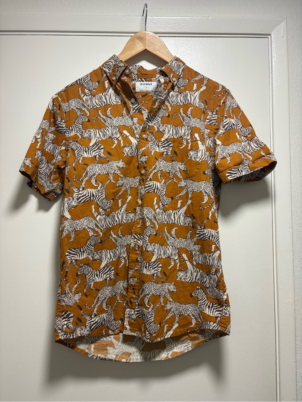 Old Navy Men's Mustard Animal-Print Short Sleeve Button-Down Shirt